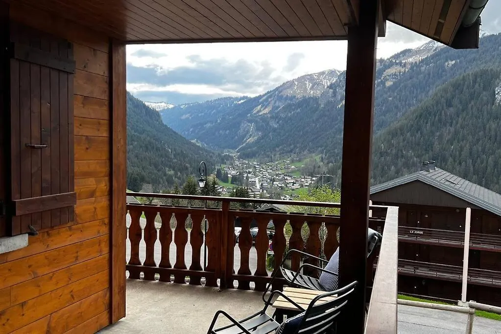 Chalet Letach - 'Great Bike Park Access' Relax Around The Fire Pit, Mountain Retreat Châtel
